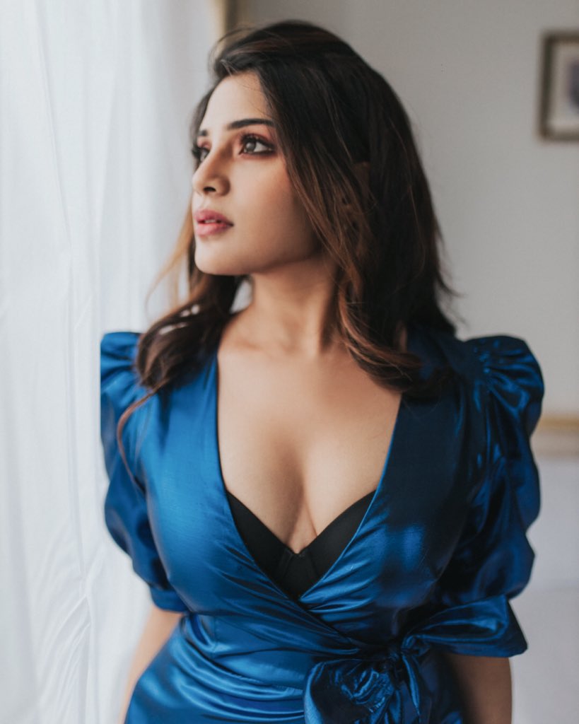 Actress Aathmika Hd Hot Photos & Stills