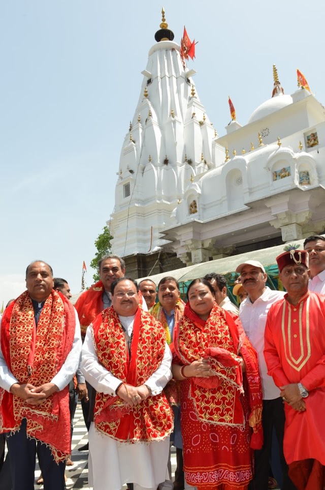 जगत प्रकाश नड्डा तथा जय राम ठाकुर ने ब्रजेश्वरी माता मन्दिर में शीश नवाया