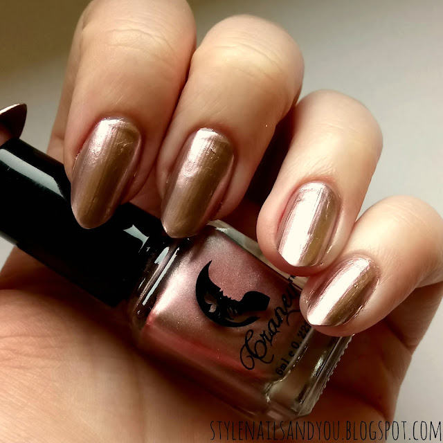 Craney Metallic Nail Polish 14 Rose Gold Mirror Effect | BeautyBigBang Review