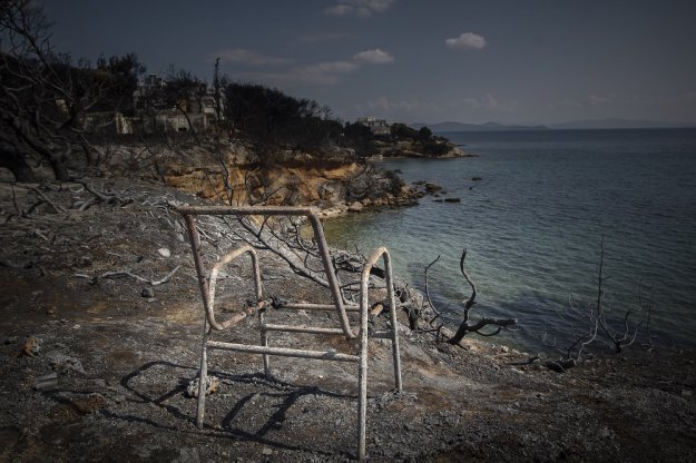 Παγώνει η εισαγγελική έρευνα για τις ποινικές ευθύνες της τραγωδίας στο Μάτι