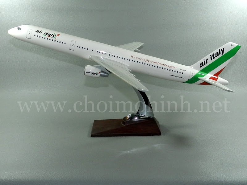 Mô hình máy bay dân dụng Air Italy Boeing 757