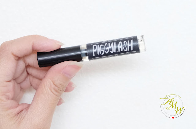 a photo of BeachBorn PiggyLash Review by Nikki Tiu of askmewhats.com