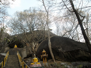 Wat Khao Tham