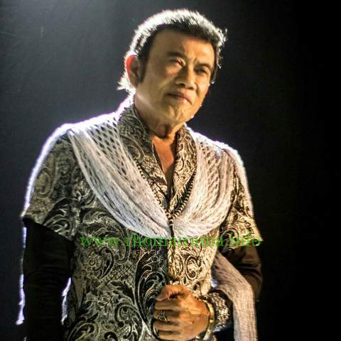 Lirik Lagu Rhoma Irama - 135 Juta (Seratus Tiga Puluh Lima Juta)