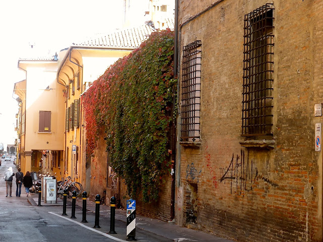 Bologna-Palazzo-Bentivoglio