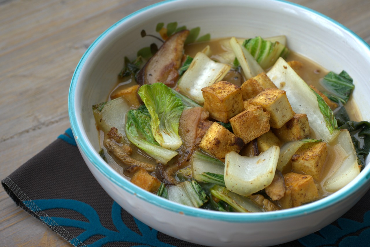 Stir-Fried Tofu and Vegetable Quinoa Bowl