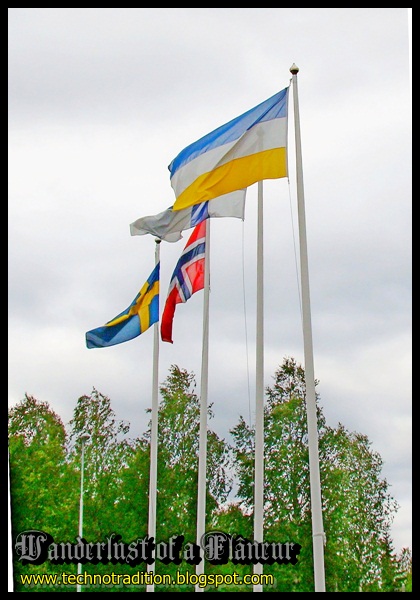 Kukkolaforsen: The flags of Sverige, Norsk, Suomi and a fourth mysterious one