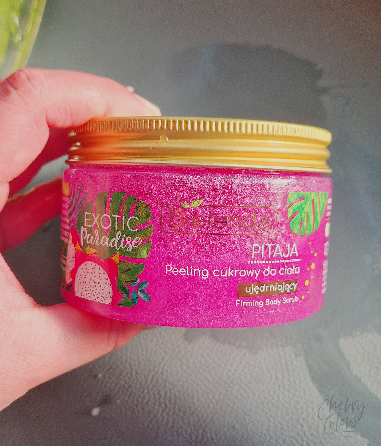 Bielenda Exotic Paradise Pitaya body scrub