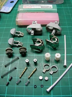 Miniatur Motor dari barang bekas