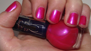 Miss Sporty Lasting Colour Nail Polish Review - 380 Hot Pink Swatch