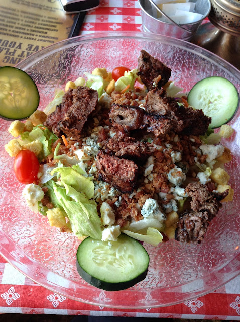 steak, pikes peak, arizona, salad, vegan, vegetables, lettuce, cucumber, meat, food, nutrition, diet, tomatoes, chees, blue cheese, lunch