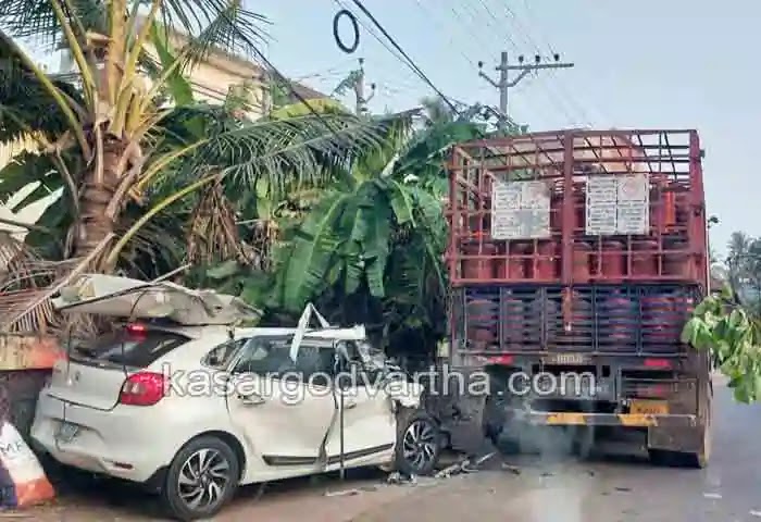 Accident News, Obituary News, Thalangara News, Kanhangad News, Accident News, Kerala News, Kasaragod News, Malayalam News, Obituary News, Youth died in car-lorry collision.