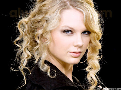 taylor swift with straight hair wallpaper