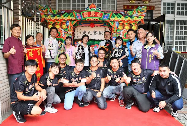 ▲光興閣掌中劇團蟬聯「TAIWAN TOP演藝團隊」榮耀。（彰化縣文化局提供）