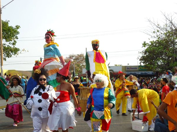 carnaval de barranquilla ayer y hoy. carnaval en Barranquilla”.