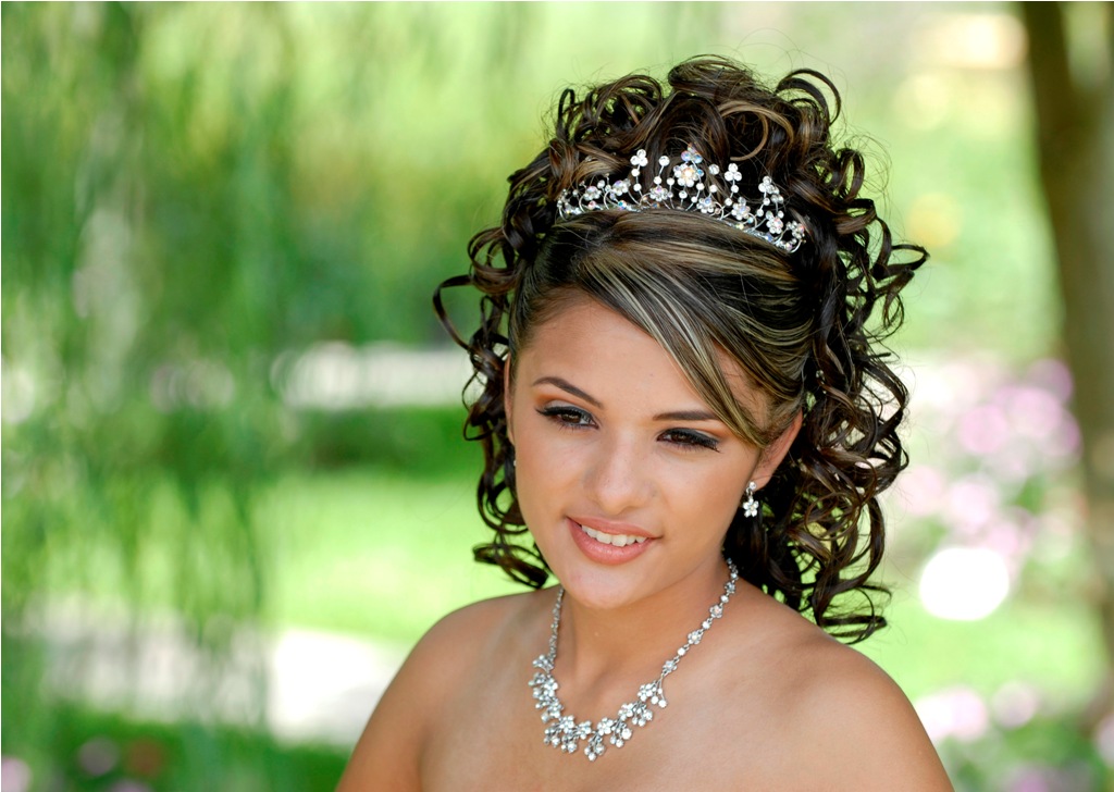 Quinceanera Hairstyling1