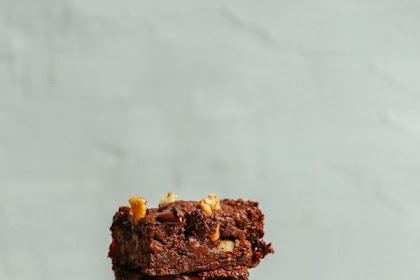 4-INGREDIENT EASY VEGAN BROWNIES