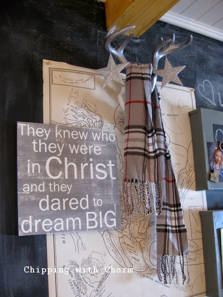 Chipping with Charm: Cozy Antlers...http://www.chippingwithcharm.blogspot.com/