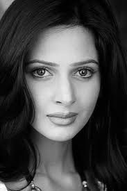 Saba Qamar HD Wallpapers Free