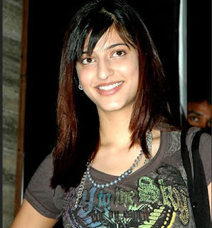 Shruti Hassan latest photos