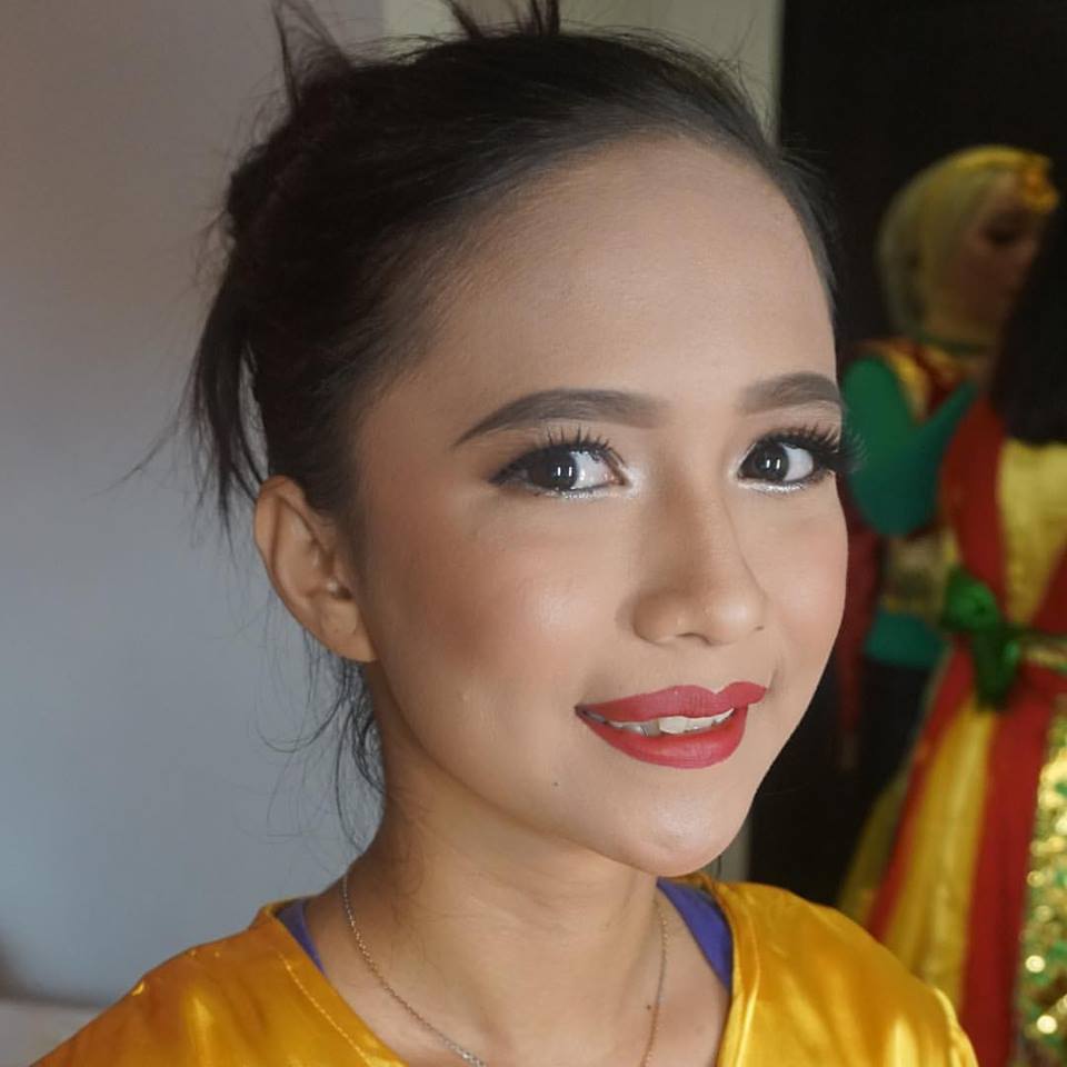 Jasa MUA Semarang Tata Rias Wajah Makeup Artist Favorit Di