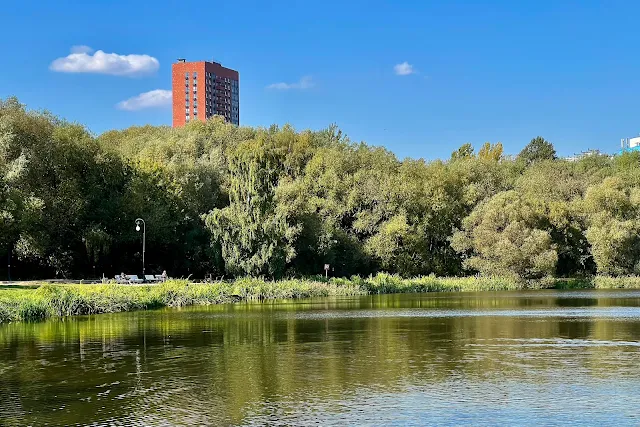 парк Борисовские пруды, Нижний Царицынский пруд