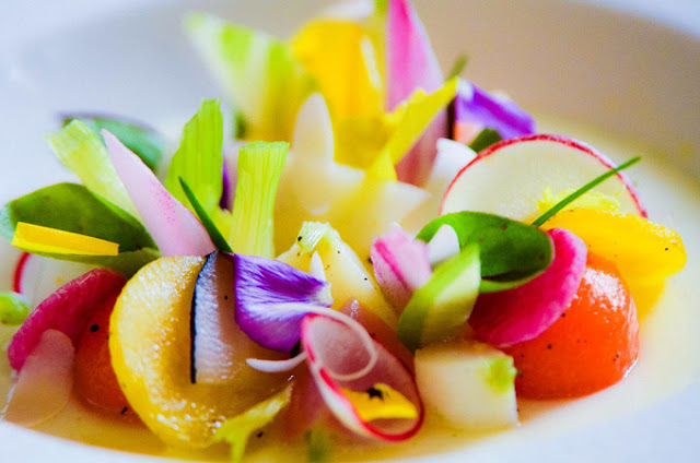 edible flower salad