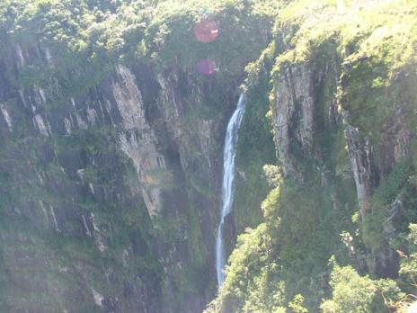 7 Highest Waterfalls on Earth- Yosemite Falls, Mutarazi Falls, Gocta Cataracts, Mongefossen, Ramnefjellsfossen, Tugela Falls, Angel Falls 