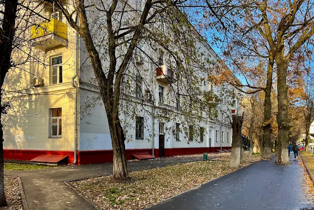 Химки, Московская улица, жилой дом 1940 года постройки