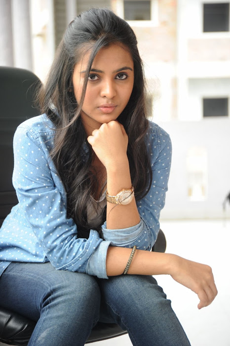 romance heroine manasa trendy latest photos