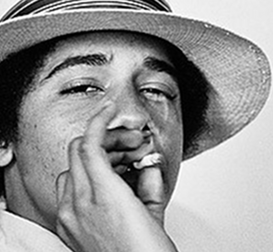 barack obama smoking pictures. college-going arack obama