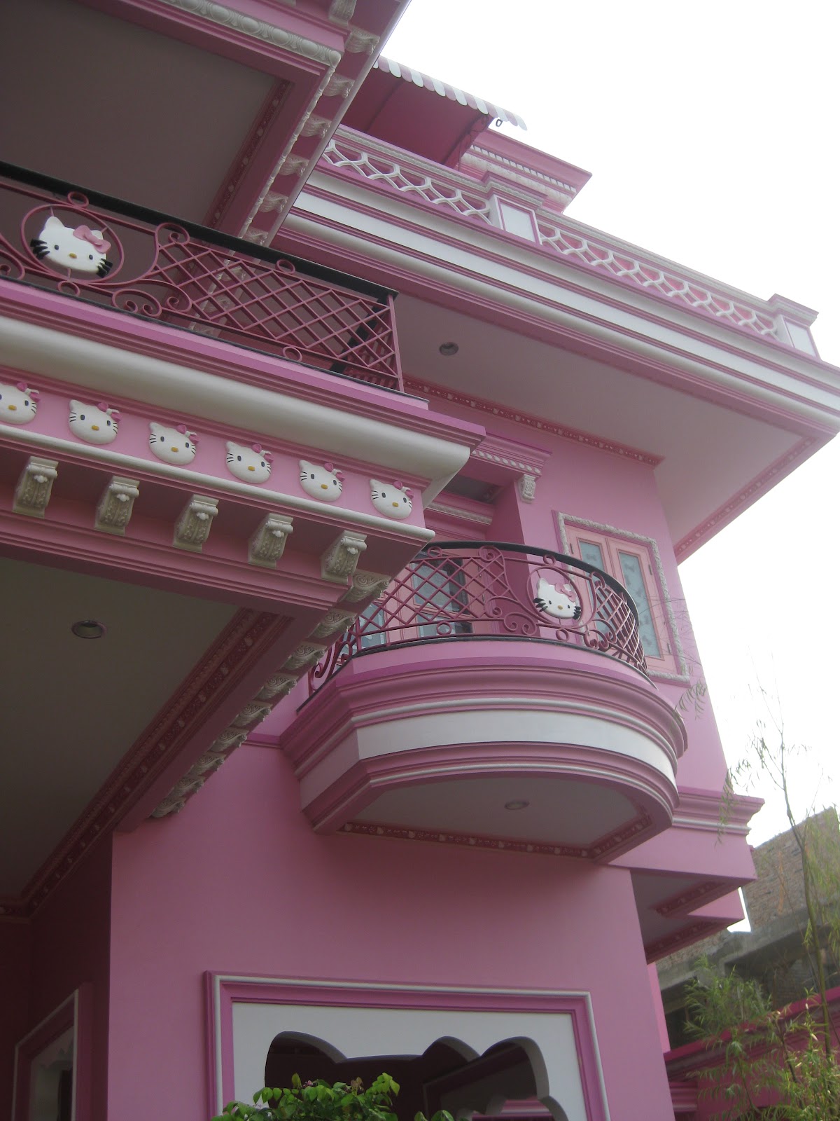 45 Gambar Pagar Rumah Hello Kitty Sisi Rumah Minimalis