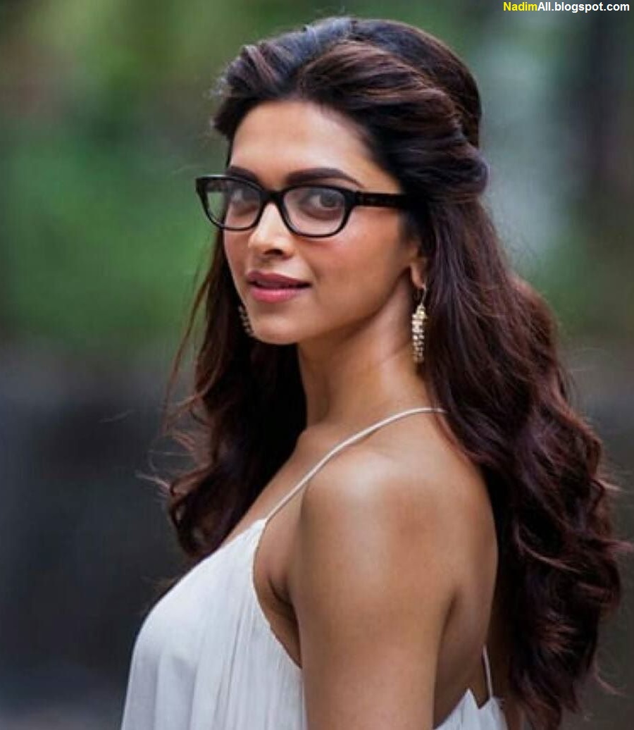 deepika-padukone-hot-2013