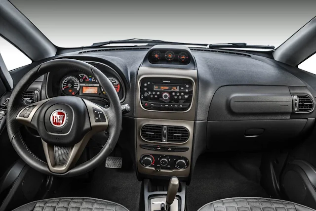 Novo Fiat Idea 2014 Adventure - interior