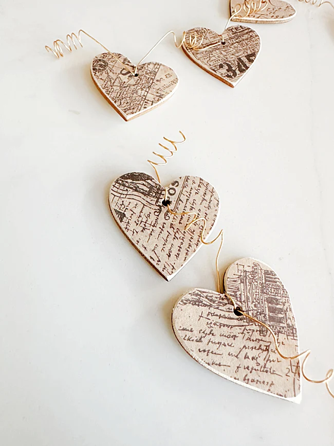 gold coiled wire and hearts