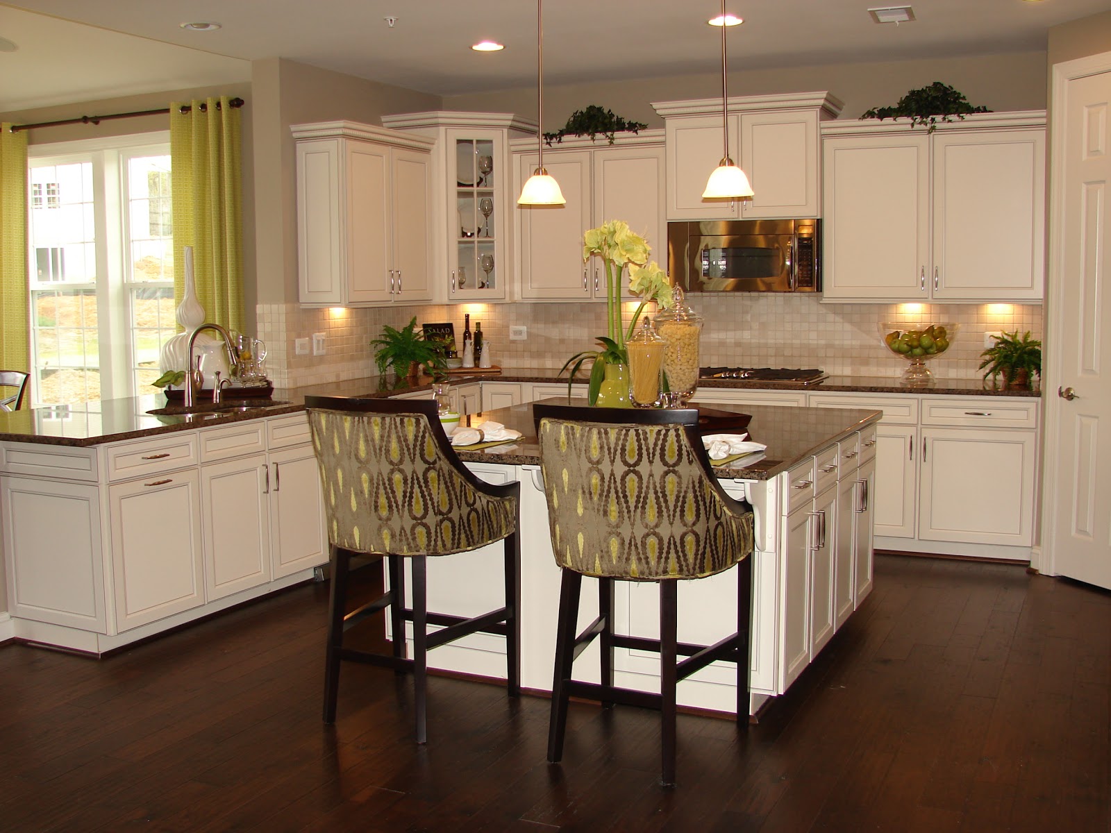 Kitchen White Appliances