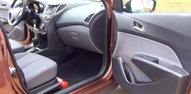 HB20 Hyundai Cross 2013 - interior