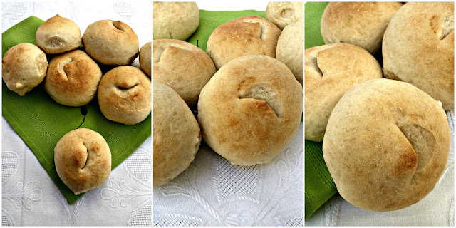 Panecillos de pan blanco con poolish de yogur