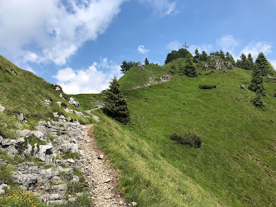 Approaching Pizzo Formico.