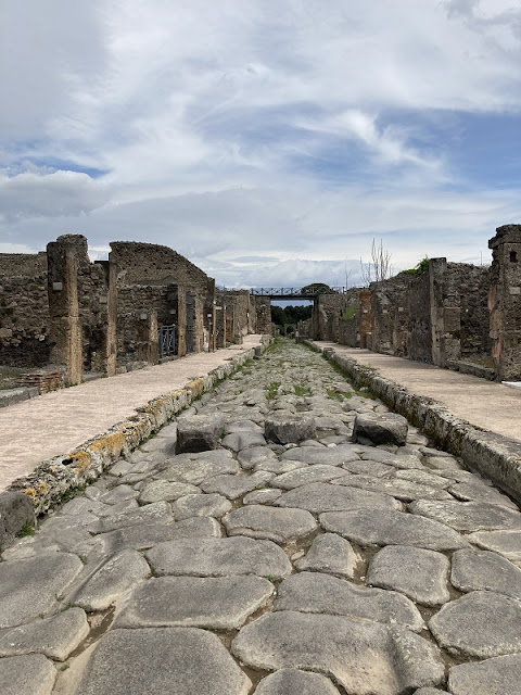 historical fiction set in Pompeii