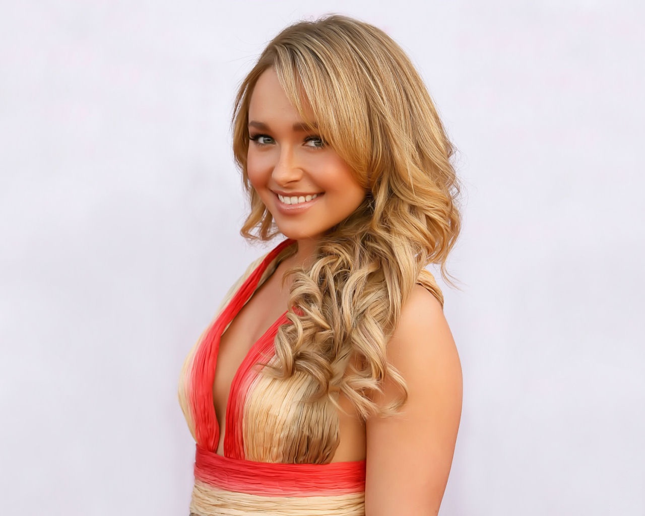 Hayden Panettiere Wallpapers