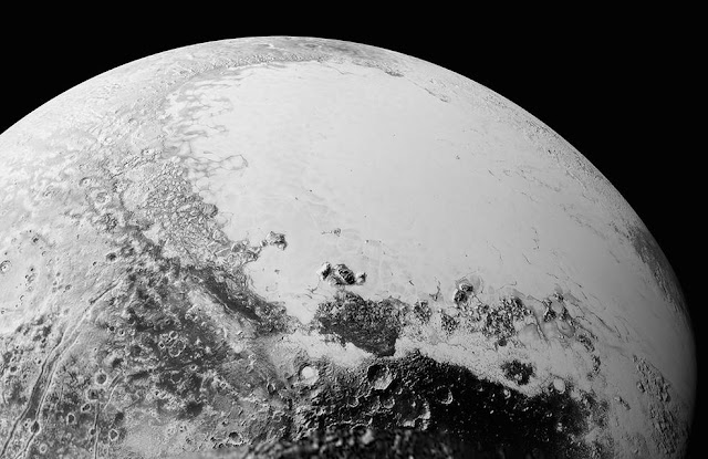 Szczegóły powierzchni Plutona / fot. http://www.nasa.gov/