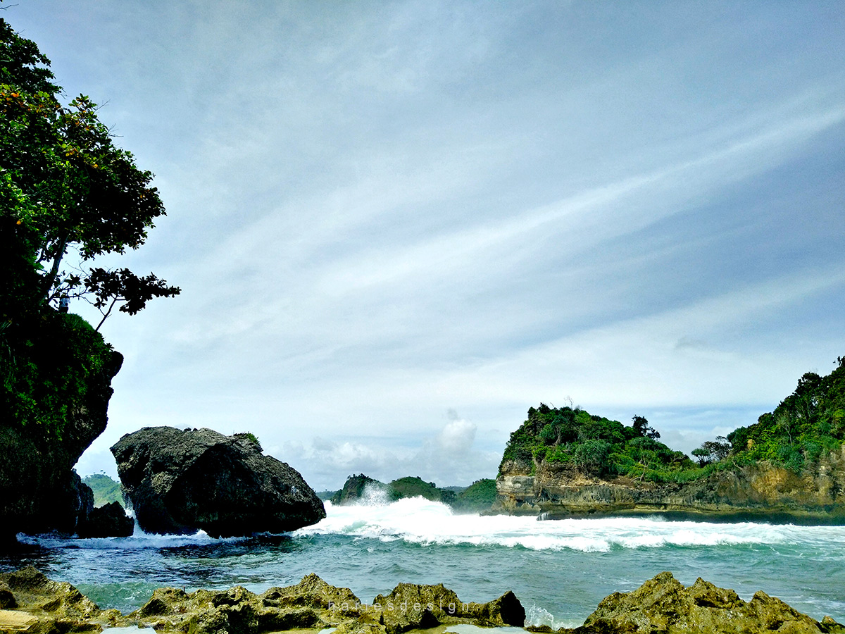  Pantai  Selatan  Batu Bengkung Indahnya pantai  dengan ombak 