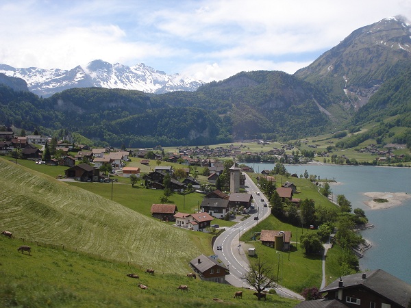 Trem GoldenPass Lucerna - Interlaken (Suíça)