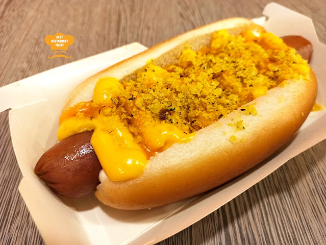 A&W Promotion - Cheesy Golden Egg Coney