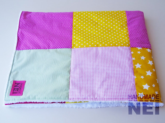 Handmade Nel: Пачуърк одеяло с полар за бебе "Жълто, цикламено, розово и зелено"