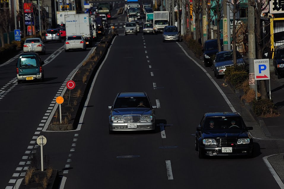 [E62TとE500セダン　DSC_0357.jpg]