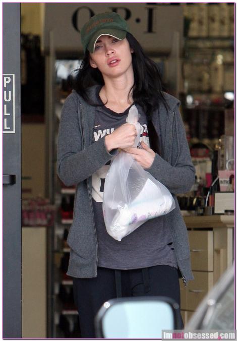 pictures of megan fox without makeup. megan fox without makeup.