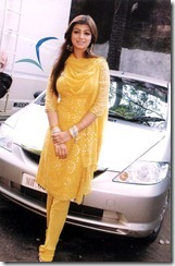 Ayesha_in churidar