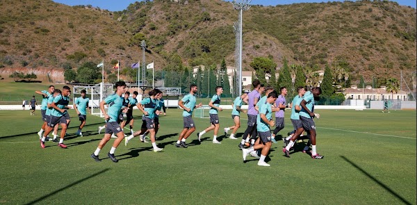 El Málaga entrena en Benahavís